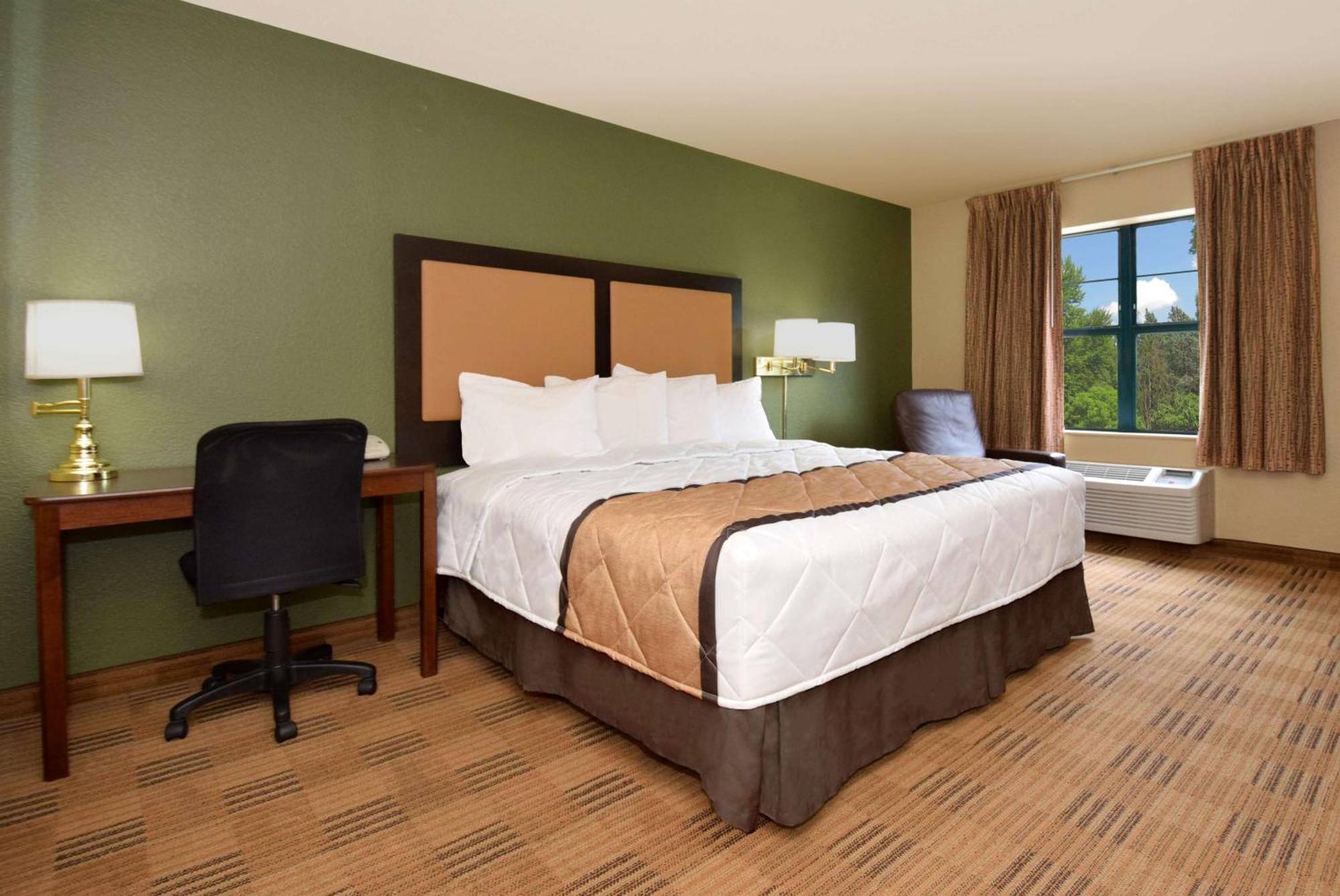 Extended America - Mt Olive - Budd Hotel